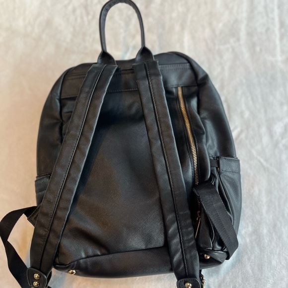 Ryla Vegan Leather Minimalist Diaper Bag - Picture 15 of 16